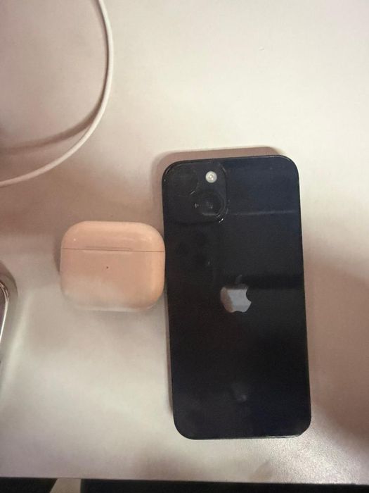Iphone 14 и Airpods 3