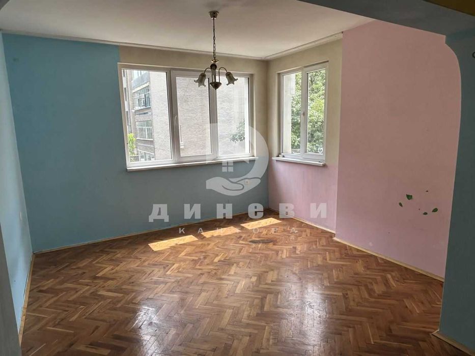 Продава се Тристаен апартамент в Стара Загора, Център - 90 кв.м за 1389 €/кв.м - Снимка #7