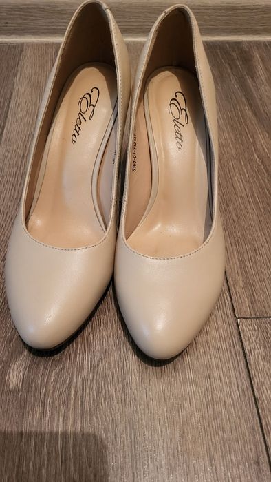 Продам туфли кожаные