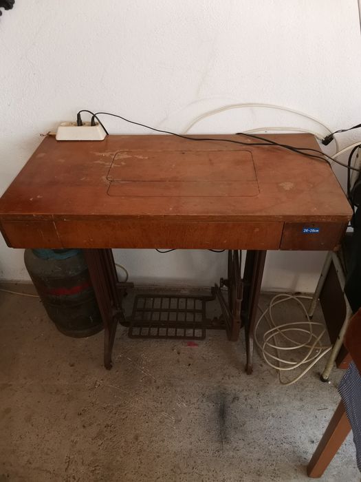 Крачна шевна машина