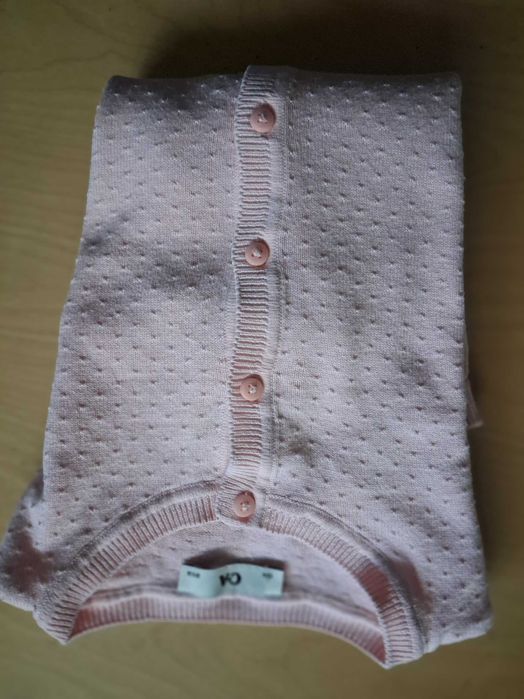 Поличка и две жилетки за момиченце на 6-7 години