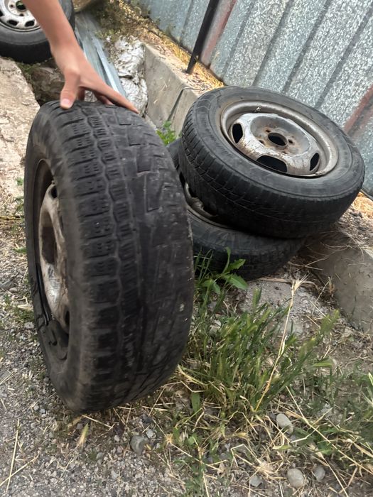 Продам 4 колеса Mitsubishi Galant