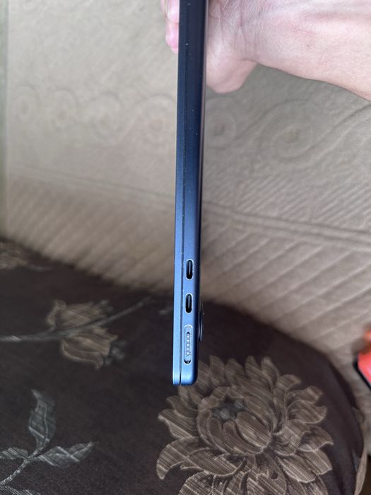ноутбук MacBook Air m2 2022года
