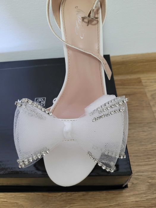 Sandale elegante, marimea 39