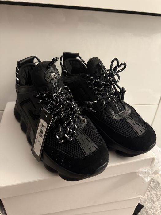 Versace chain reaction negrii