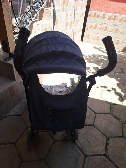 Бебешка количка . Тип чадърче.