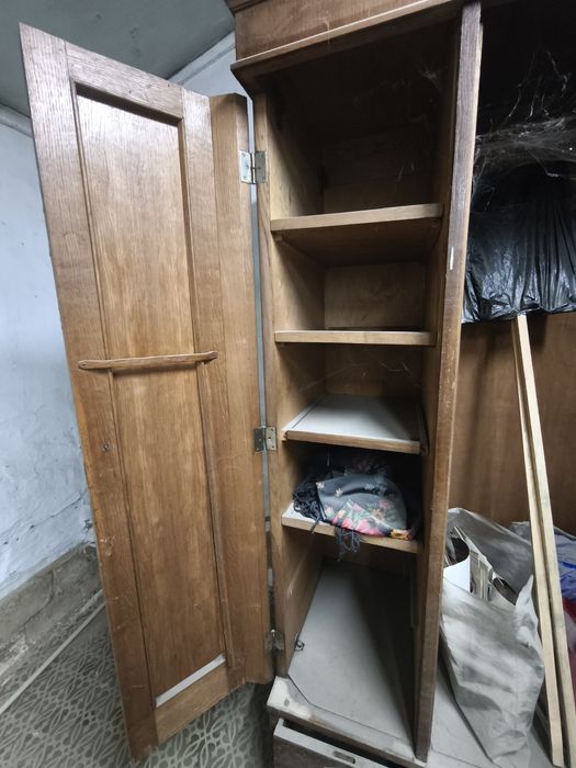 Продается шкаф времён СССР