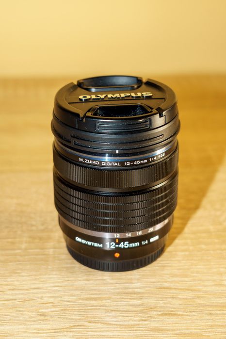 Obiectiv OM System 12-45mm F4 PRO
