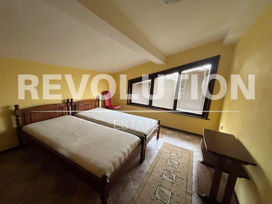 Къща  в гр.Варна, м-т Евксиноград!