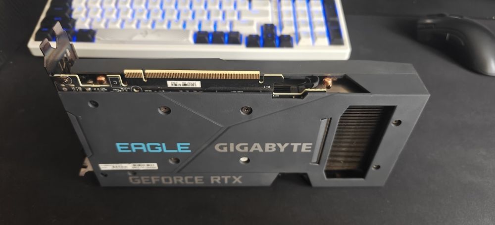 Vând rtx 3060 12 gb Eagle, i7 12700kf, i3 12100f