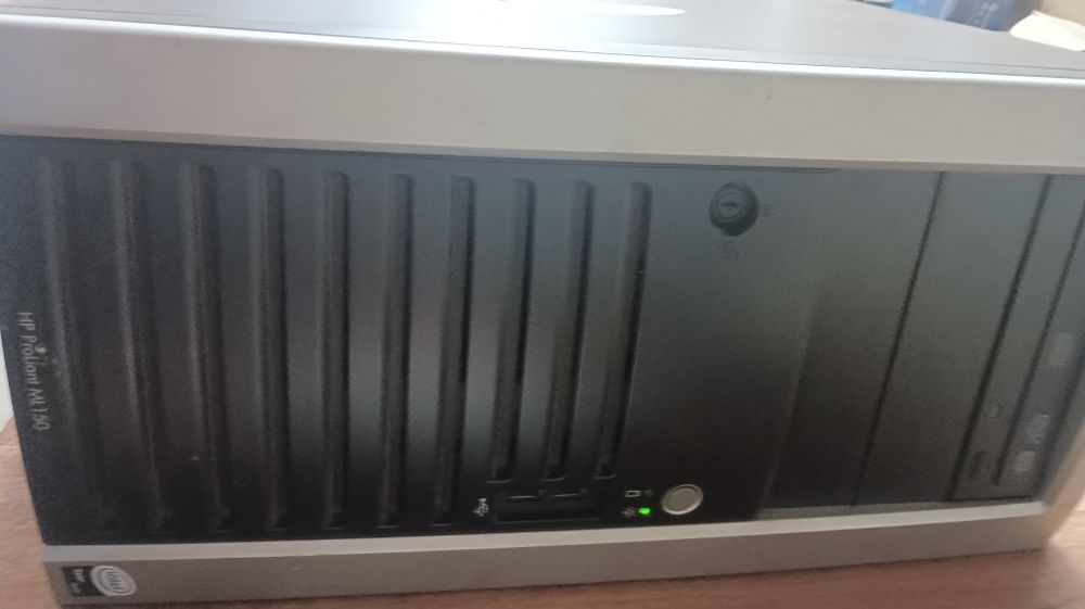 Продавам сървър HP