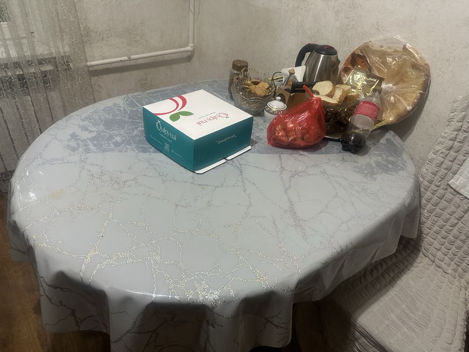 Срочно продается кухонной стол