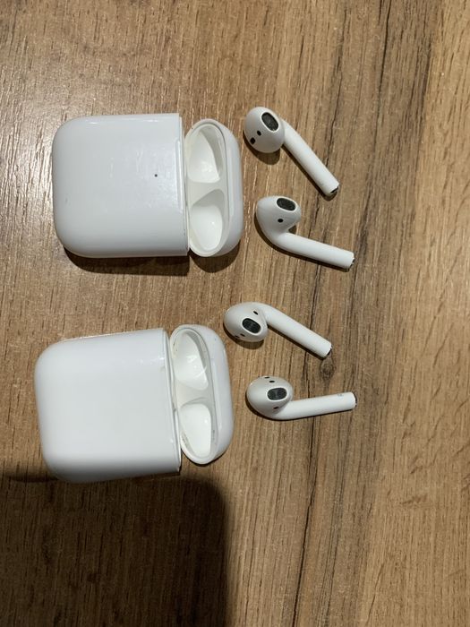 Продам айр подс air pods в хорошем состоянии цена даром