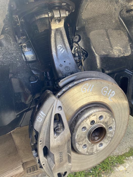 Fuzetă dreapta față BMW G 11, G12 3.0 D