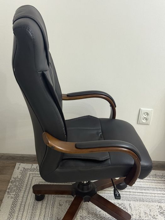 Кресло офисное КТ-030LS