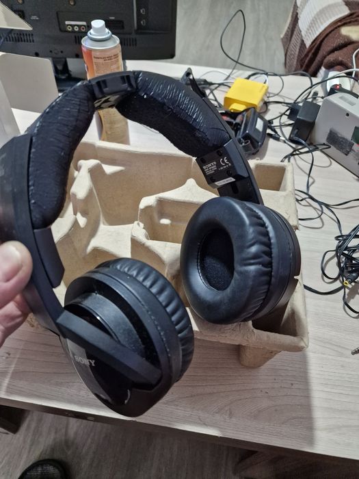 Наушники SONY. В отличном состоянии.