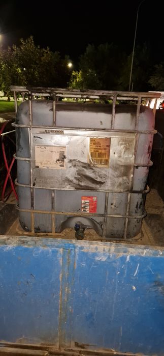 Продпм ёмкасть под воду