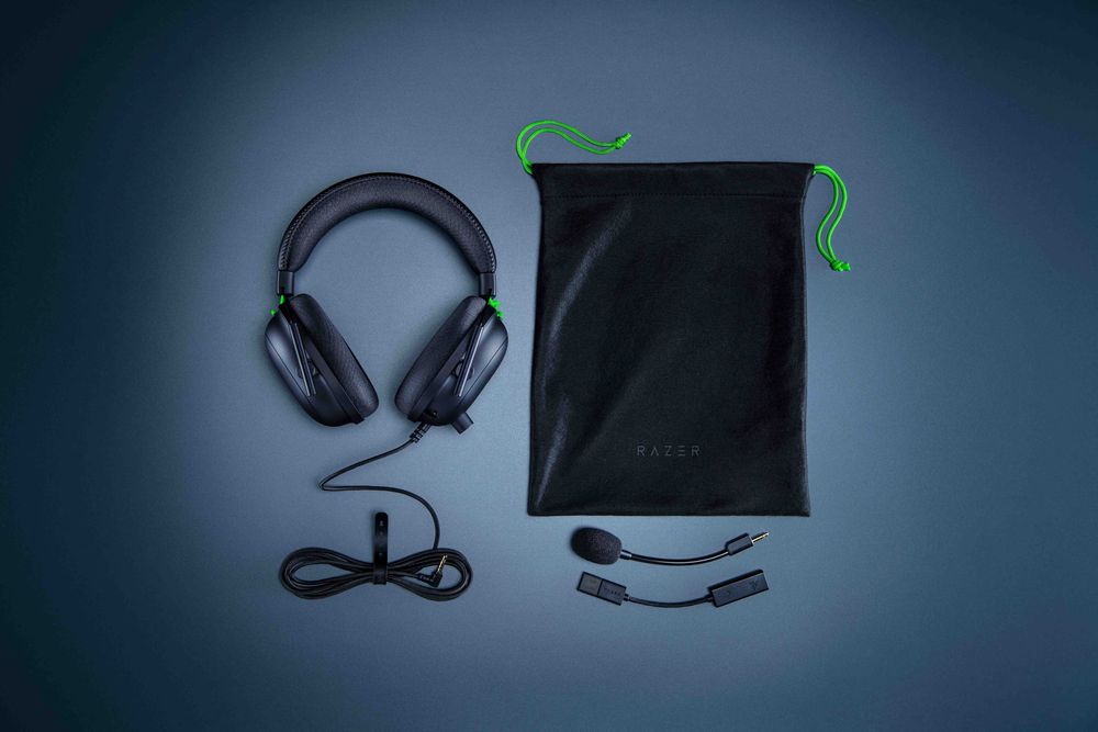 Casti gaming Razer BlackShark V2 + USB SoundCard, Multiplatforma, THX Certified, Drivere 50mm TriForce Titanium, Microfon Cardioid, Negru