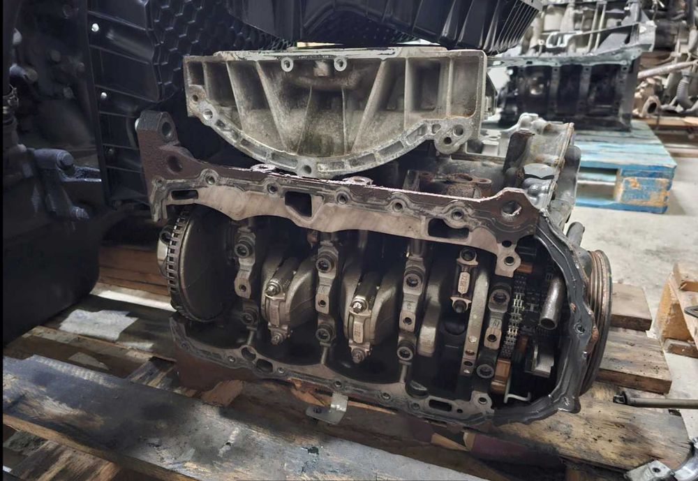 Двигател за Volkswagen Tiguan 2.0 TSI БЕНЗИН с код DGU