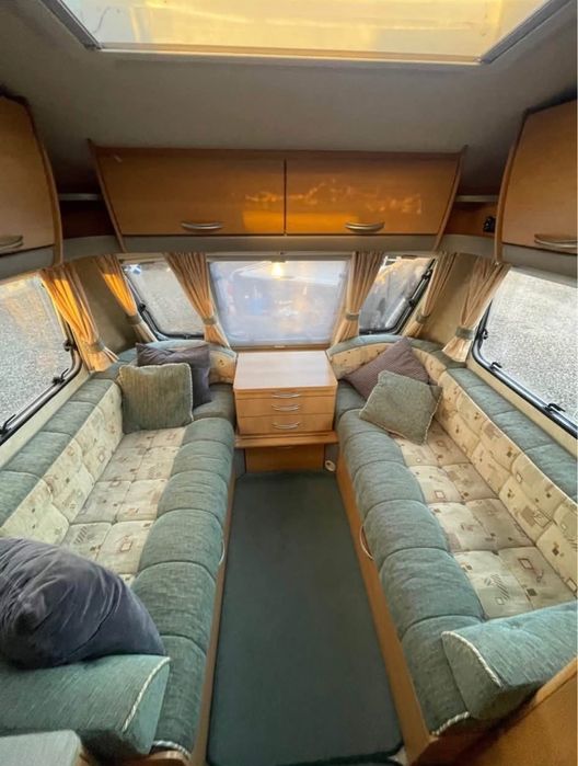 Продавам Swift Carisma 6 berth 2005 година в