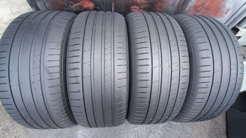 245/40/19 Pirelli Дот 4322