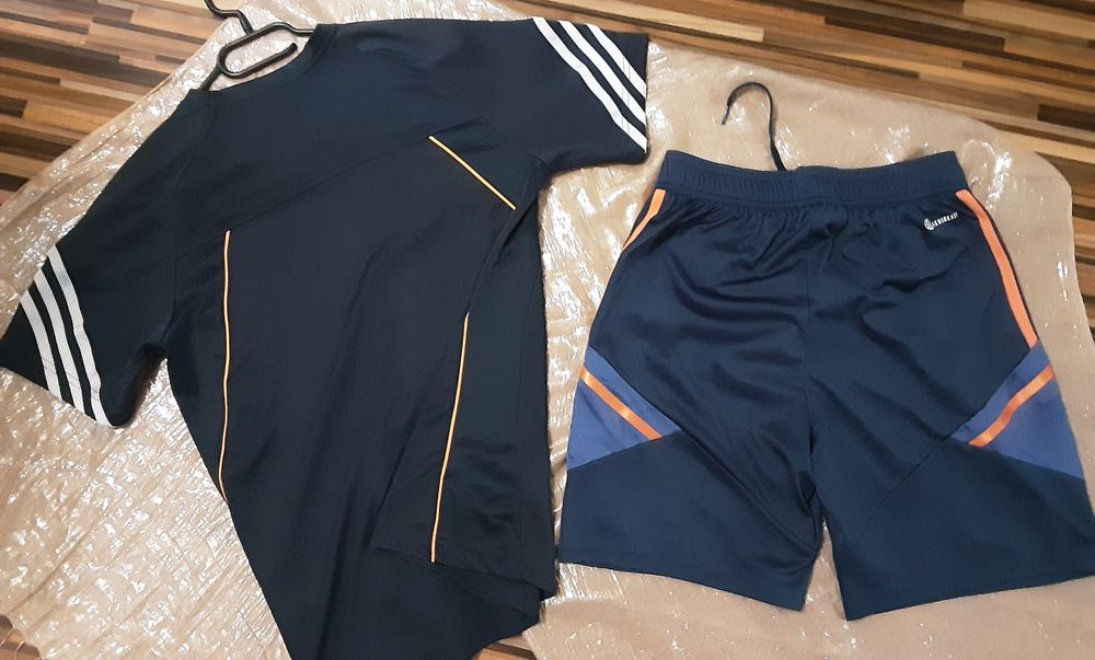 (XL 158-164) ADIDAS MANCHESTER UNITED оригинален детски сет
ю