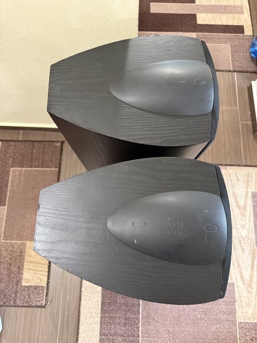 Тонколони KEF-Q7