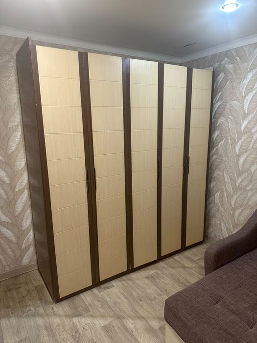 Продам Шкаф плательный