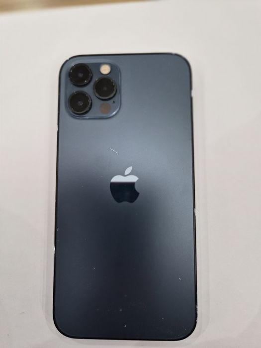 Продам IPhone 12 Pro синий