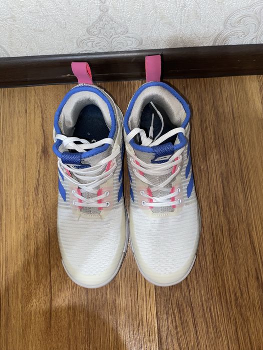 Crazy Flight adidas кросовки