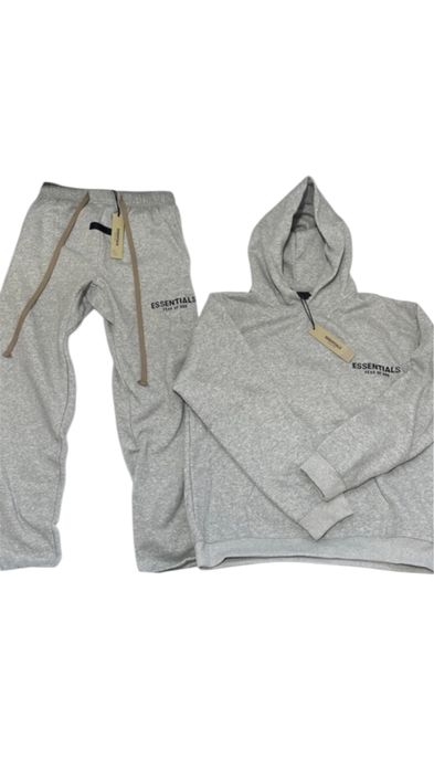 Nou* Essentials Fear of God compleu marime L