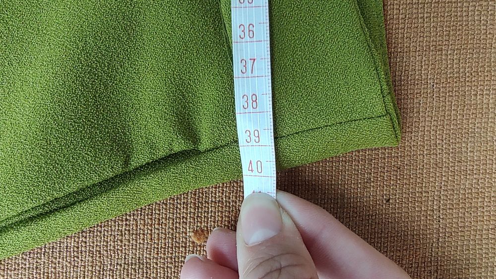 Pantaloni drepți