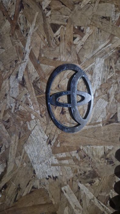 Запчасти на Тойоту