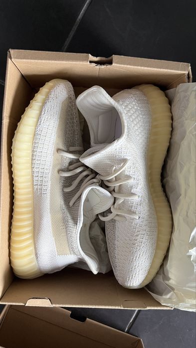 Yeezy Boost V2 Cream