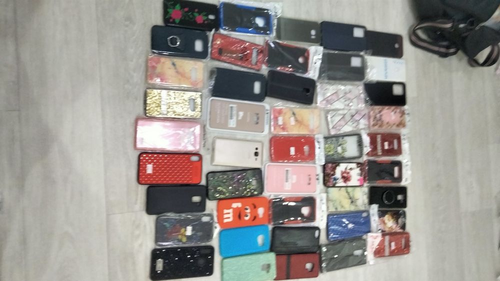 Продам чехлы для различных моделей смартфонов.