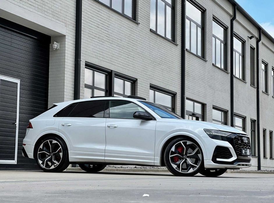 Audi RSQ8 700CP Alb