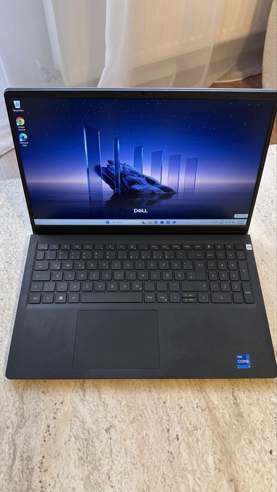 Vand Laptop Dell pro 15 Essential i7