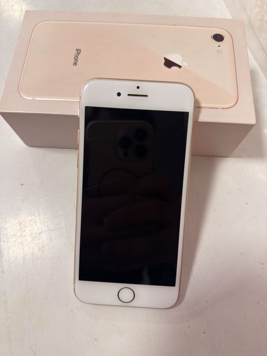 iphone 8 ideal 64 GB LL/A