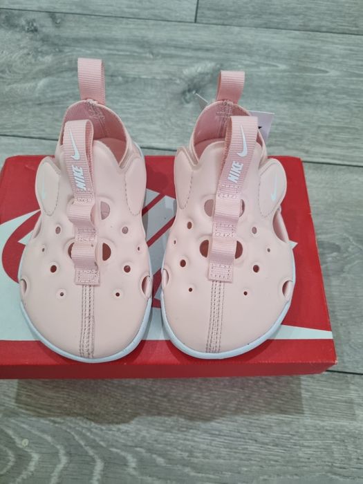 Чисто нови ортопедични бебешки сандали NIKE