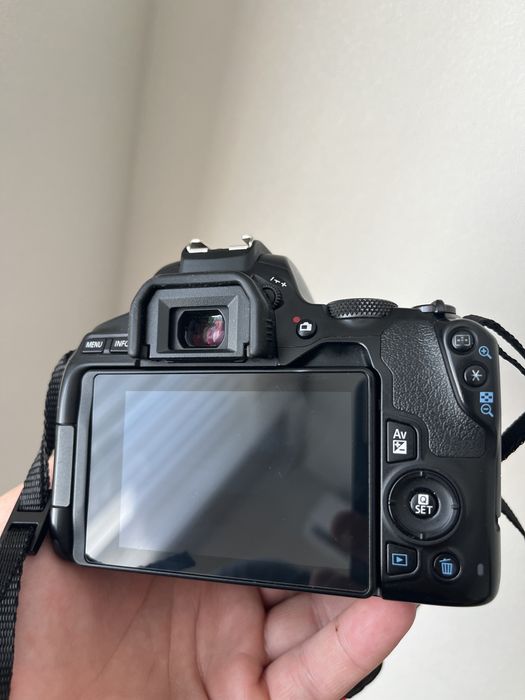 Canon 250d 4k камера
