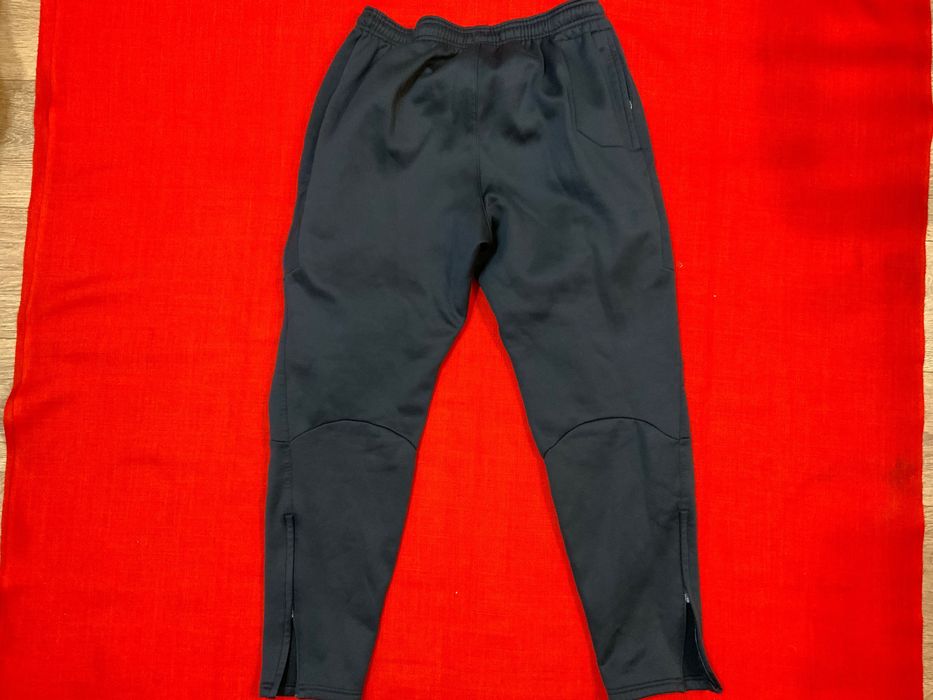 Nike-оригинална  термо долница размер л