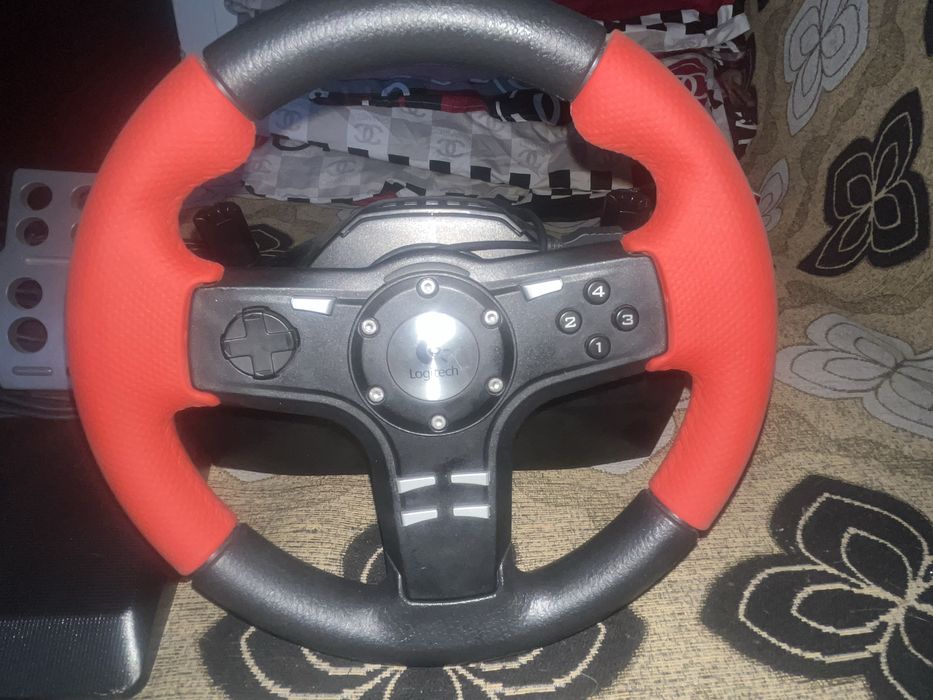 Игровой руль на компьютер