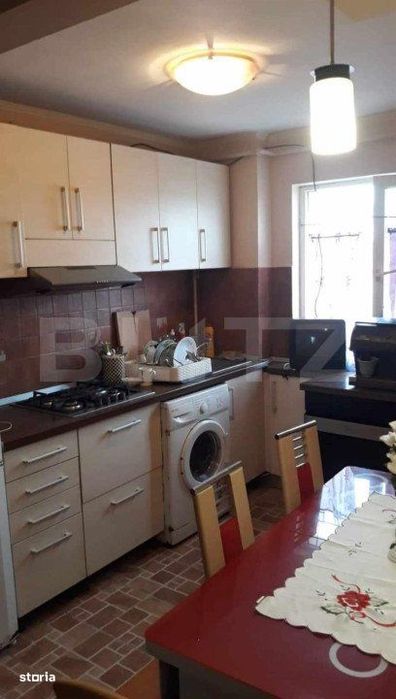 Apartament 2 camere, zona Micro14 , cu acoperis si balcon inchis — fotografia 3
