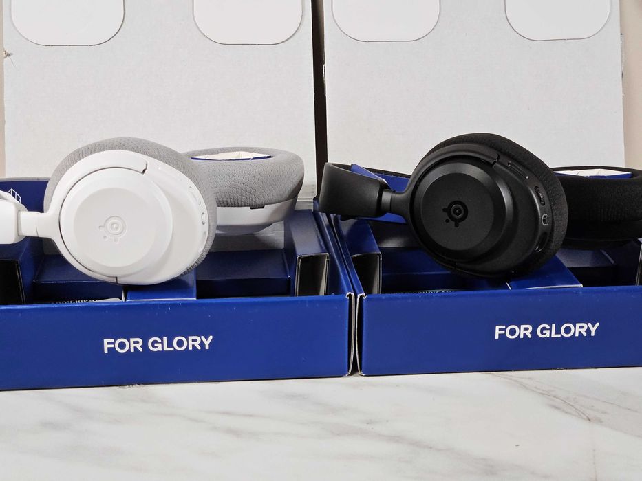 SteelSeries Arctis Nova 3P универсални безжични слушалки за мултимедия