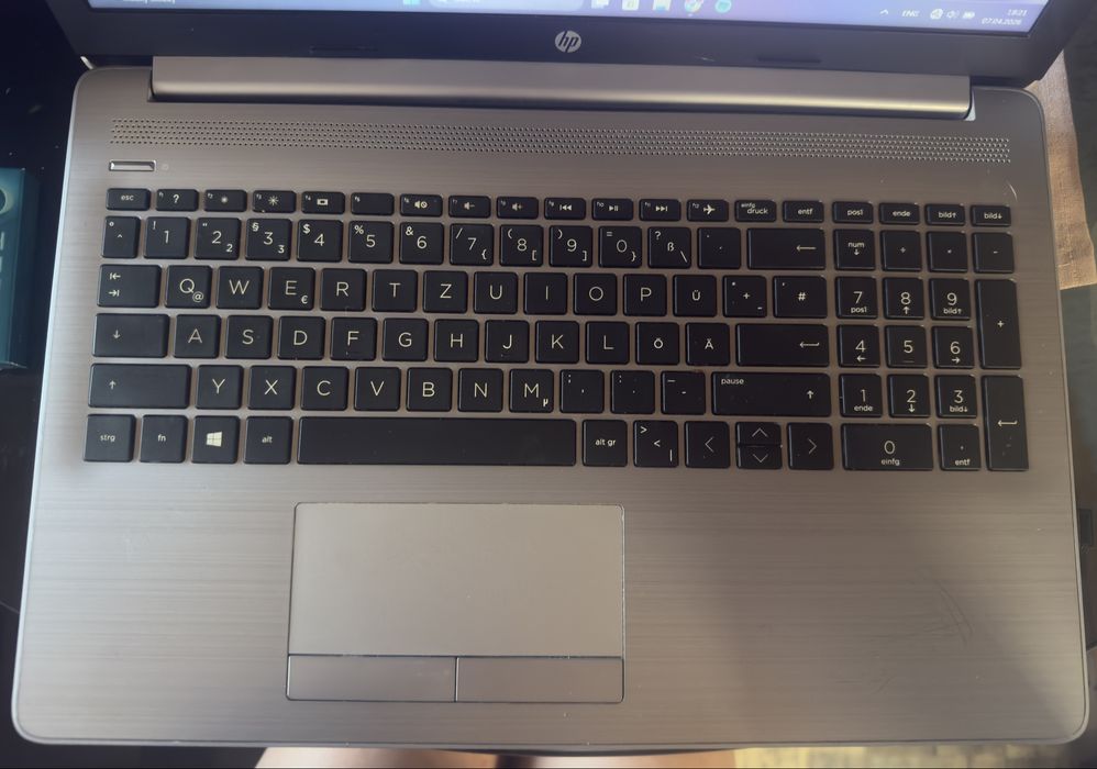 HP 250 G7 лаптоп / Отлично състояние / Идеален за работа и учене