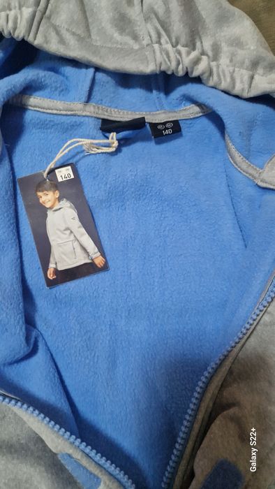 Куртка  весеняя новая!!!