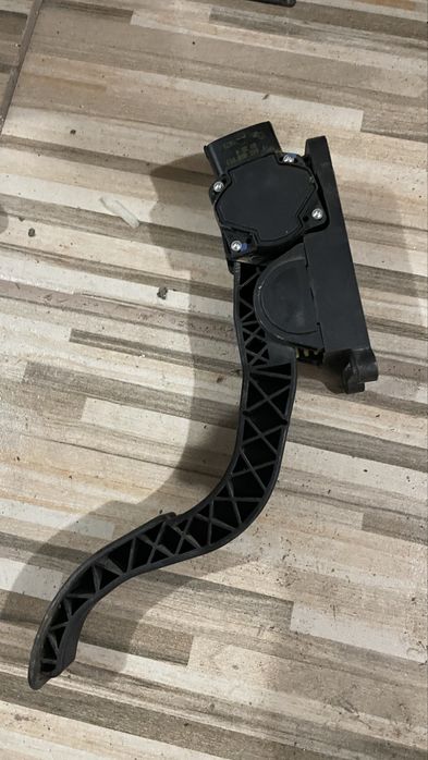 Части за Терано 2