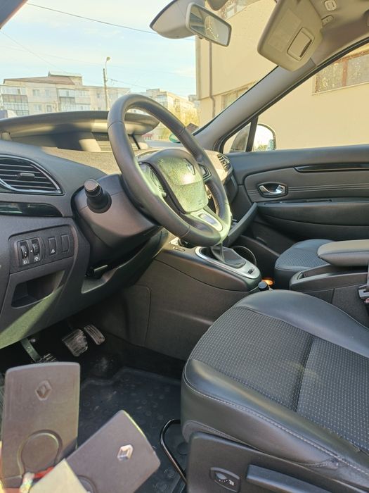 Renault Megane Scenic Full 15