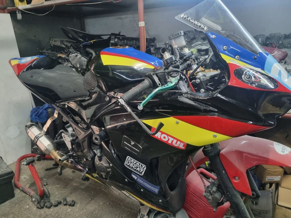 Yamaha r25 de circuit/ pista de vazare/schimb