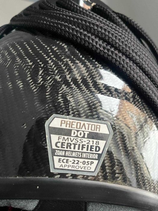 Casca Predator Carbon